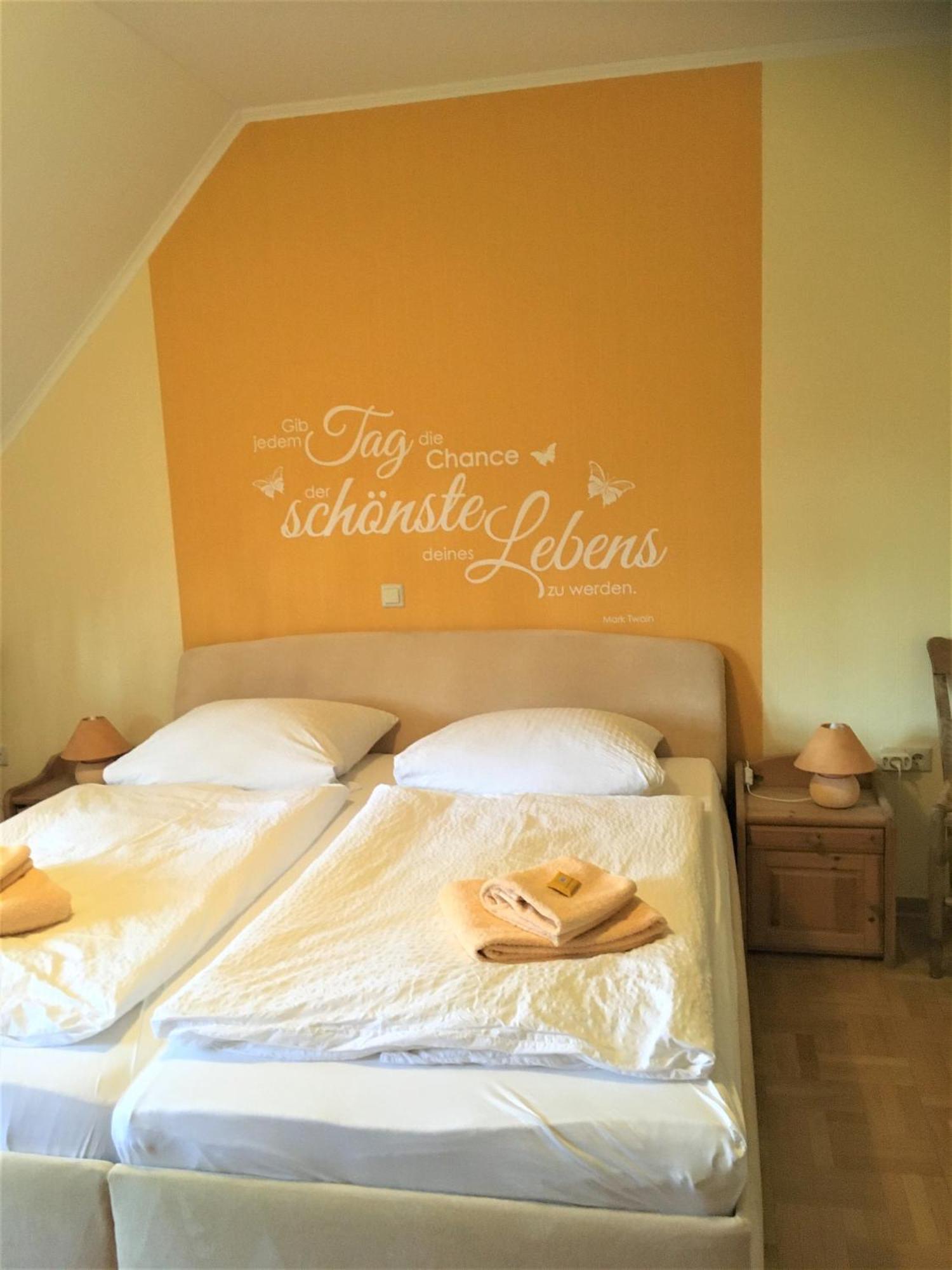 Waldgasthof Roeckers-Ferienwohnung Hahnenkrai Meppen Esterno foto
